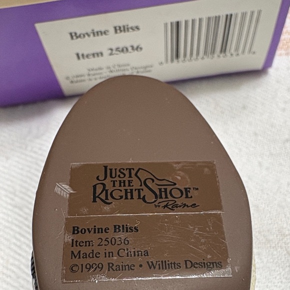 Just The Right Shoe Black and White Heels - Picture 5 of 5